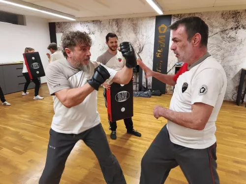 Spaß, Action, boxen, kontrolliert